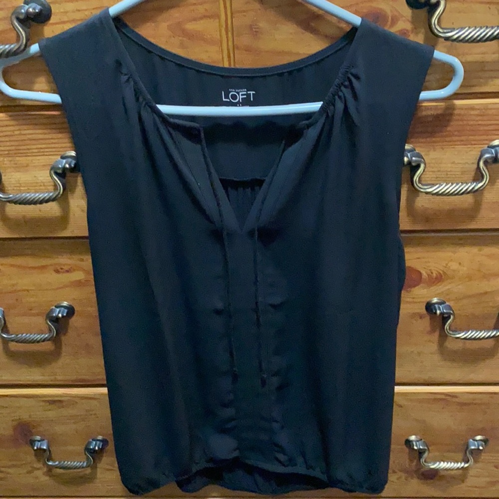 Loft sleeveless blouse